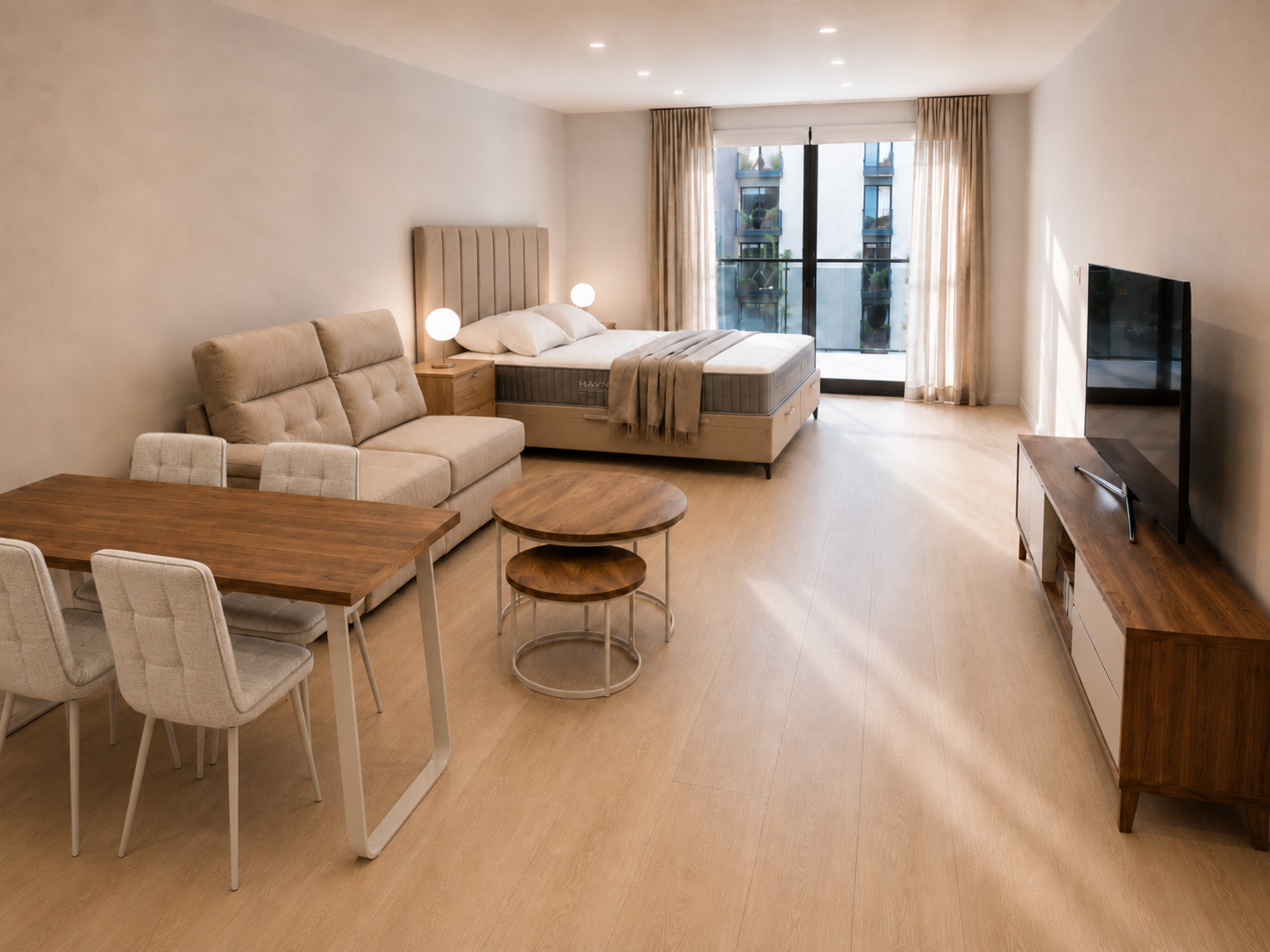 Comfort studio — full studio view